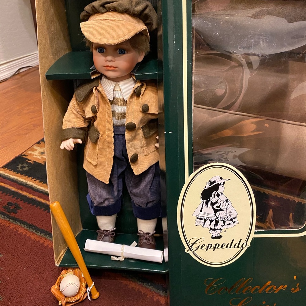 Geppeddo Collector’s Series, Limited Edition Doll